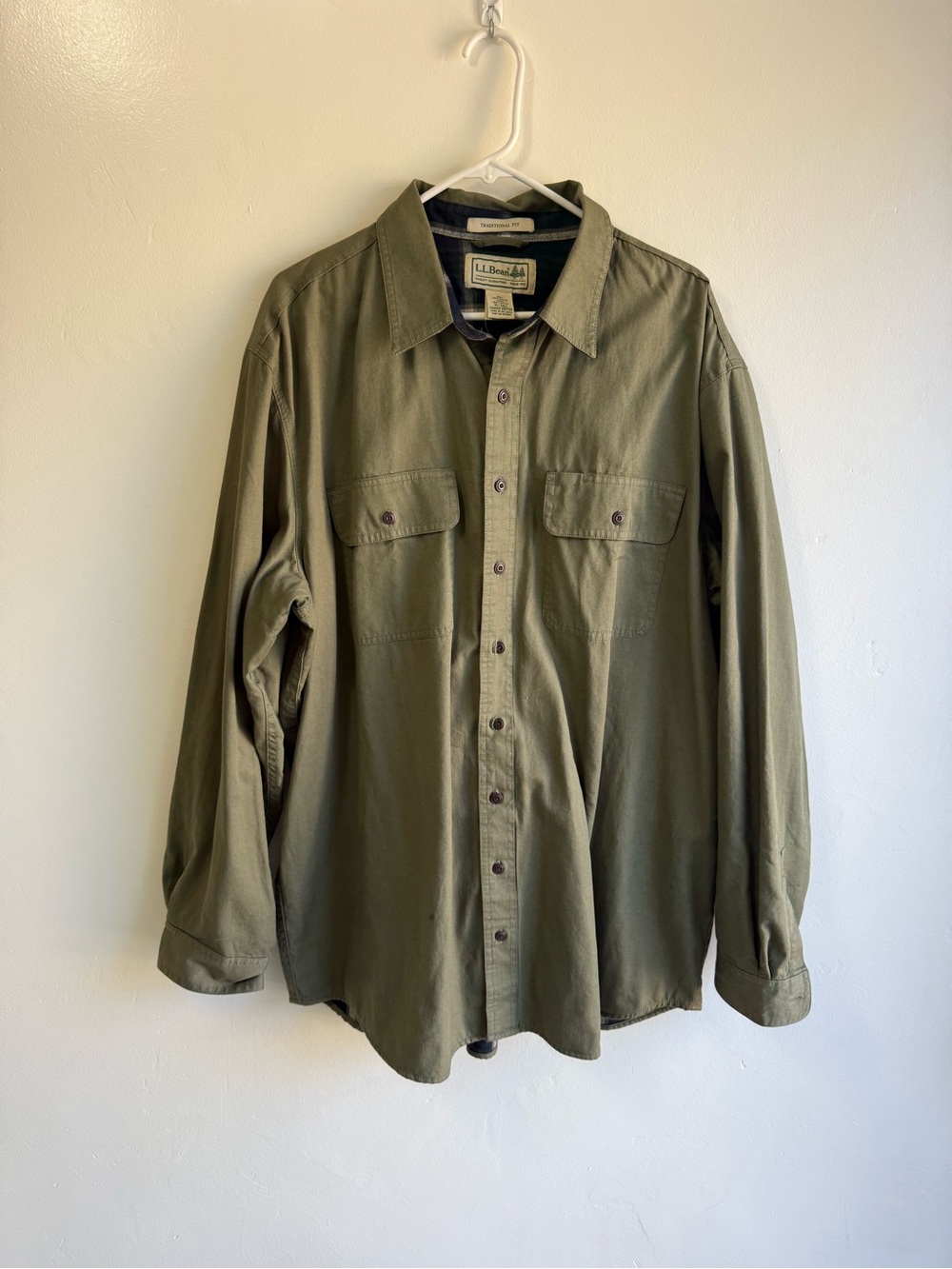 L. L. Bean Men’s Flannel Lined Army Green Chore Barn Button Down Shirt size XLT